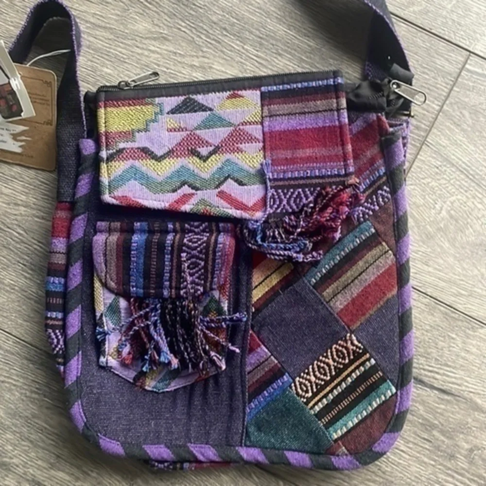 NWT Catori bag Bohemian Multicolor CrossBody Fabric Knit Embroidered Bag